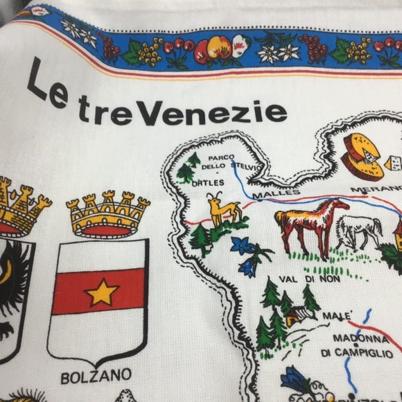 Italian Souvenir Tea Towel  “Le Tre Venezie” “The Three Venice” region of Italy - Picture 1 of 15